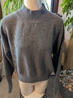 Los Angeles Atelier & Other Stories Grey  Soft Mockneck Heavyweight Sweater Sz M